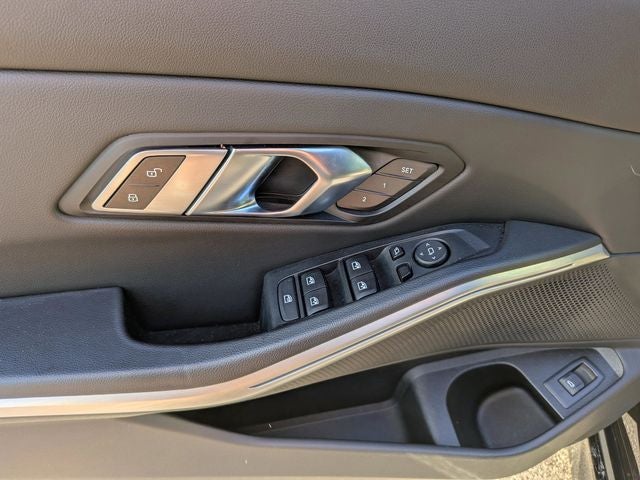 2023 BMW 3 Series 330i