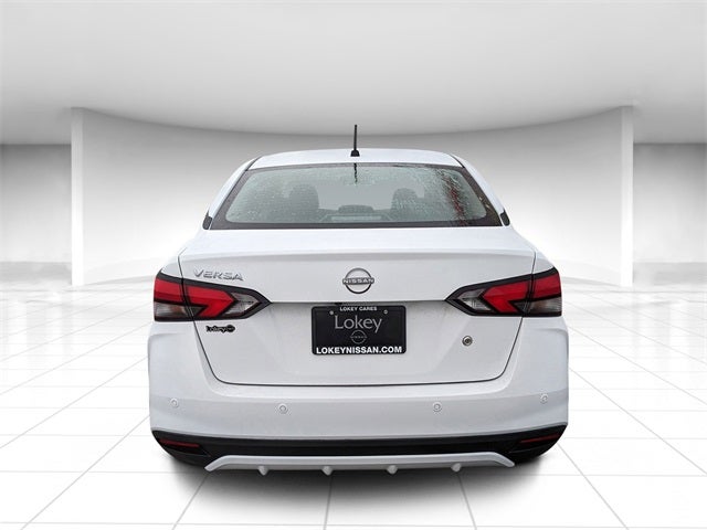 2025 Nissan Versa 1.6 S