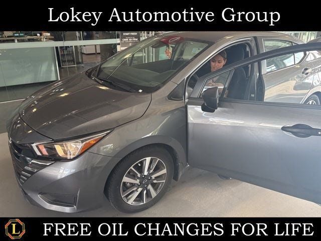 2023 Nissan Versa 1.6 S