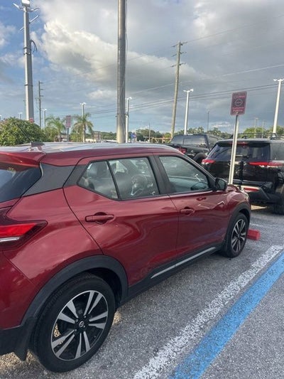 2019 Nissan Kicks SR