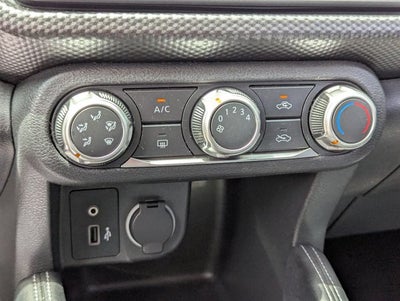 2019 Nissan Kicks S