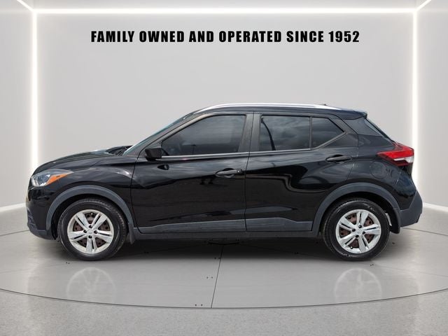 2019 Nissan Kicks S