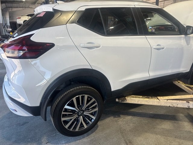 2022 Nissan Kicks SV