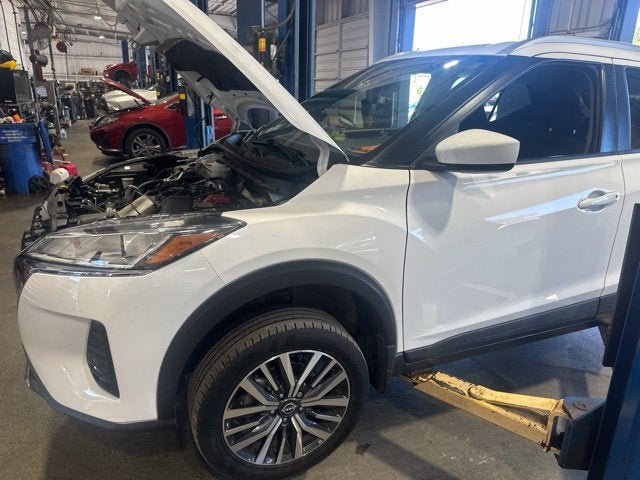2022 Nissan Kicks SV