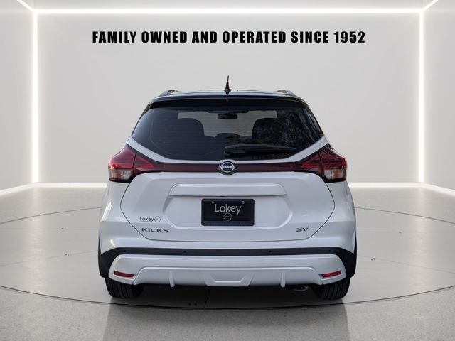 2023 Nissan Kicks SV