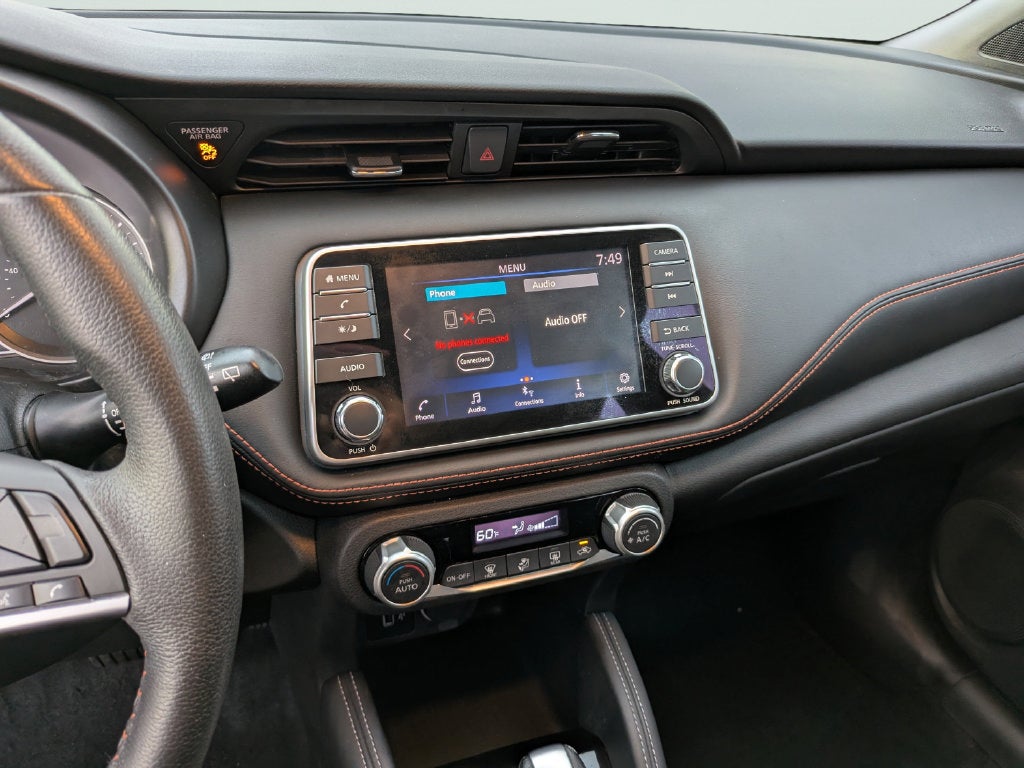 2020 Nissan Kicks SR