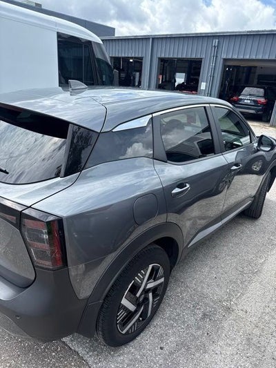 2025 Nissan Kicks SV
