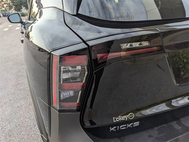 2026 Nissan Kicks SR