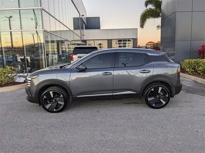 2025 Nissan Kicks SR