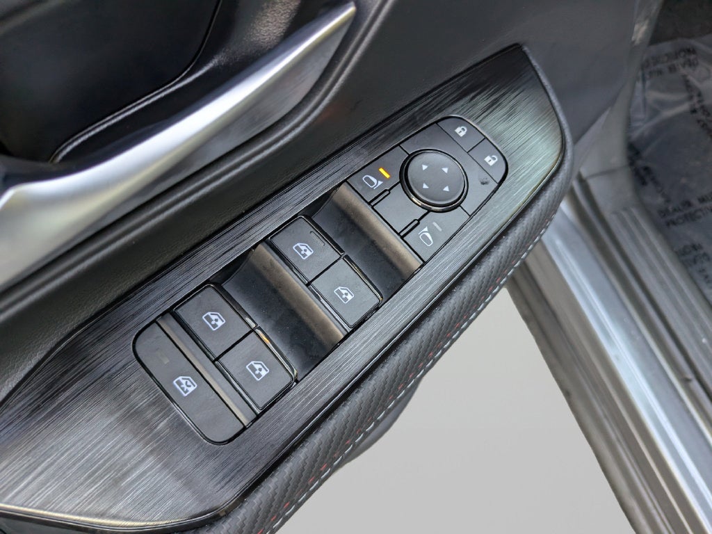 2027 Nissan Kicks SR