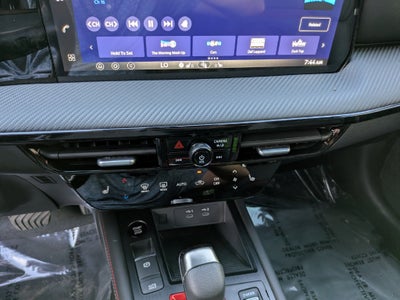 2027 Nissan Kicks SR