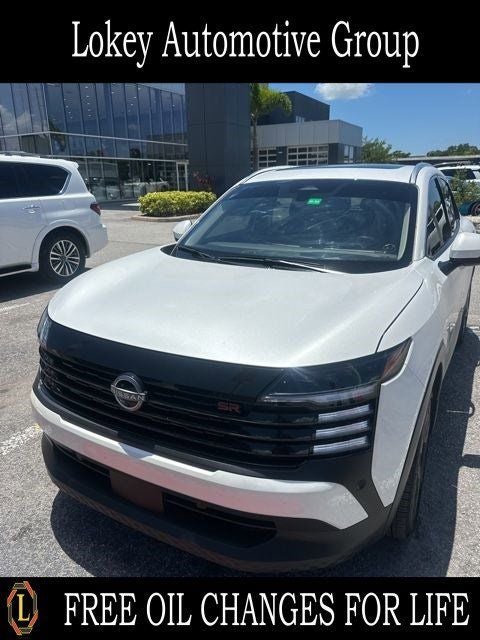 2025 Nissan Kicks SR