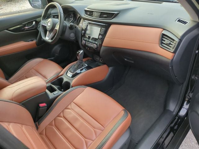 2019 Nissan Rogue SL **Platinum Reserve Interior**