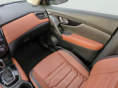 2019 Nissan Rogue SL **Platinum Reserve Interior**