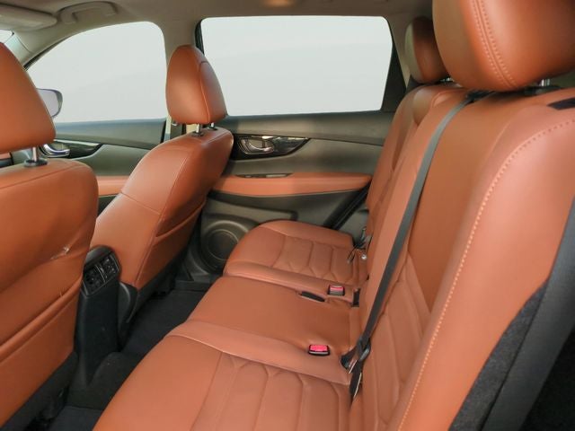 2019 Nissan Rogue SL **Platinum Reserve Interior**