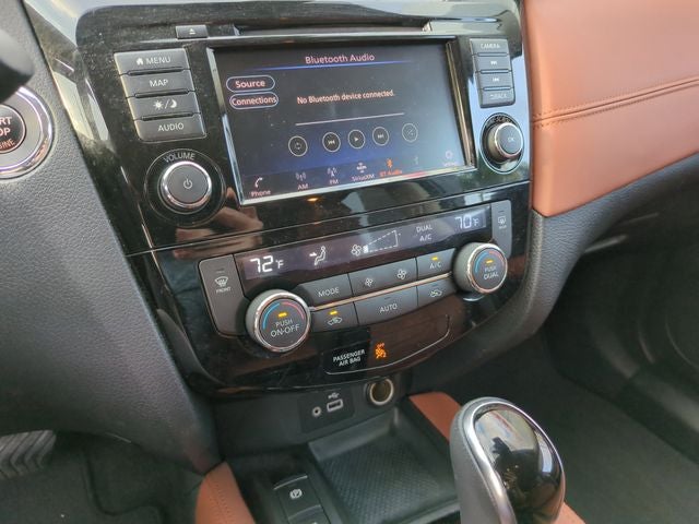2019 Nissan Rogue SL **Platinum Reserve Interior**