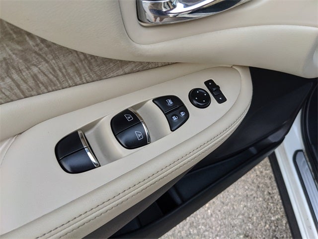 2020 Nissan Murano SL