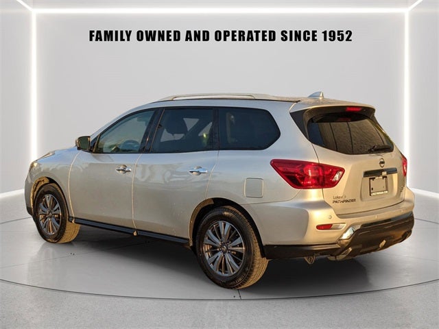 2020 Nissan Pathfinder SL