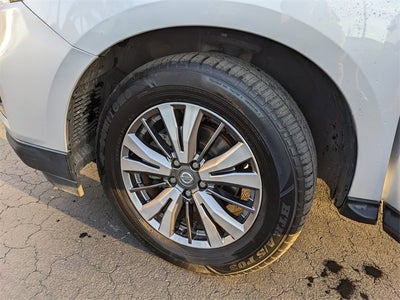 2020 Nissan Pathfinder SL