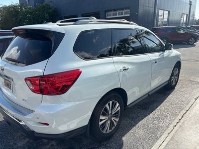 2018 Nissan Pathfinder SV