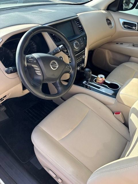 2018 Nissan Pathfinder SV