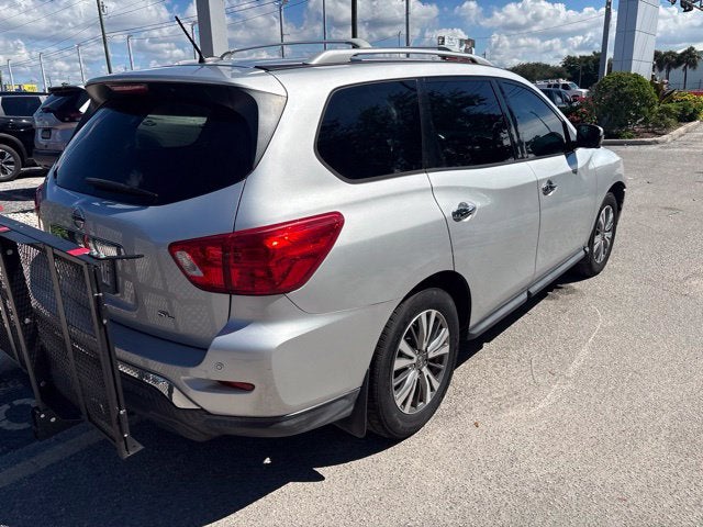 2018 Nissan Pathfinder SL
