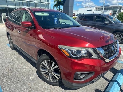 2017 Nissan Pathfinder SV