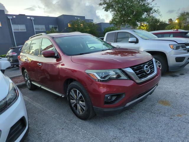 2017 Nissan Pathfinder SV