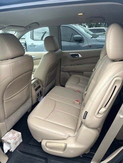2018 Nissan Pathfinder SL