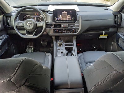 2025 Nissan Pathfinder S