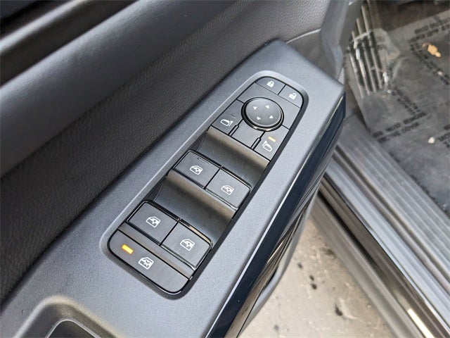 2025 Nissan Pathfinder S