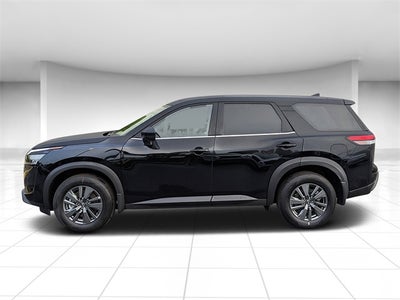 2025 Nissan Pathfinder S