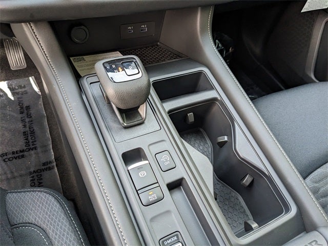 2025 Nissan Pathfinder S