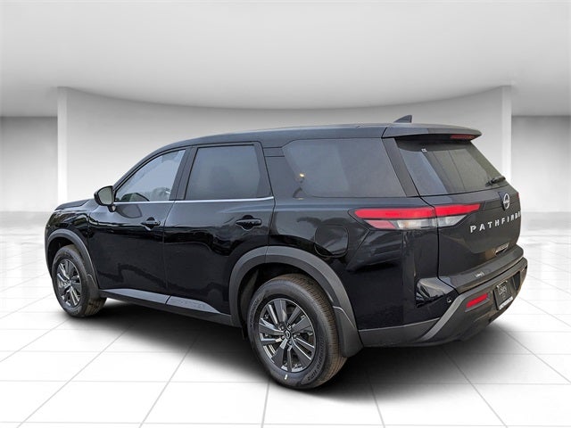 2025 Nissan Pathfinder S