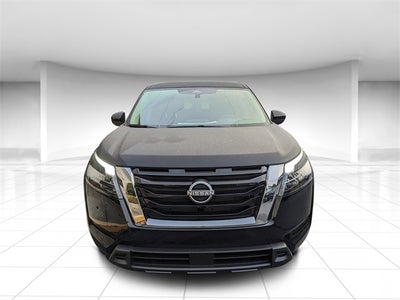 2025 Nissan Pathfinder S