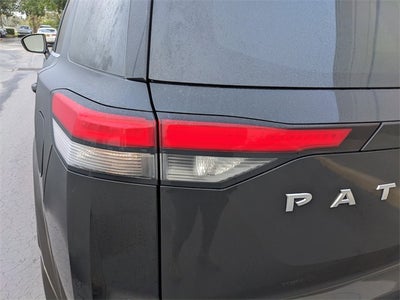 2025 Nissan Pathfinder S