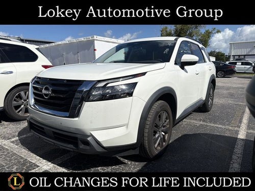 2024 Nissan Pathfinder SV