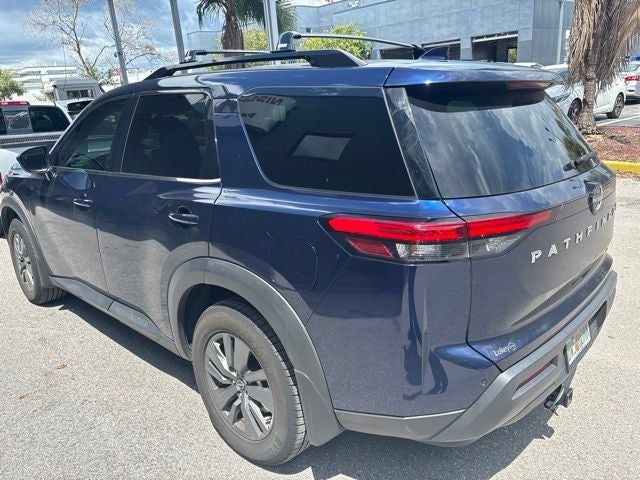 2024 Nissan Pathfinder SV
