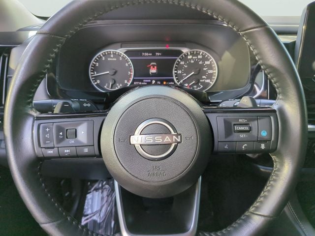 2022 Nissan Pathfinder SV