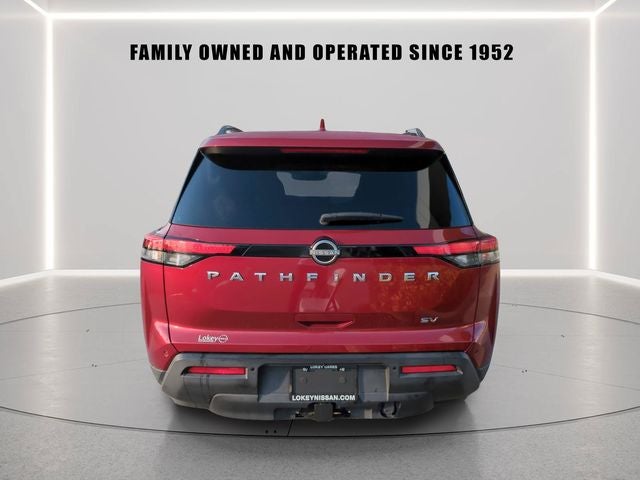 2022 Nissan Pathfinder SV