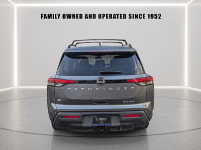 2022 Nissan Pathfinder SV