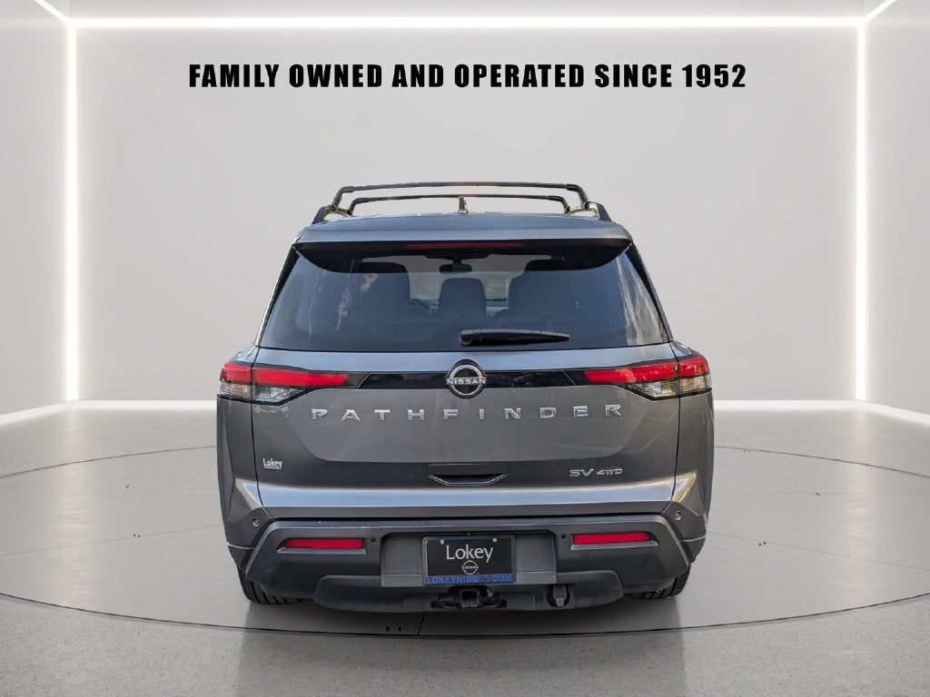 2022 Nissan Pathfinder SV