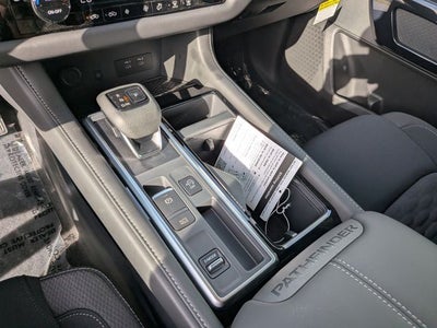 2026 Nissan Pathfinder SV