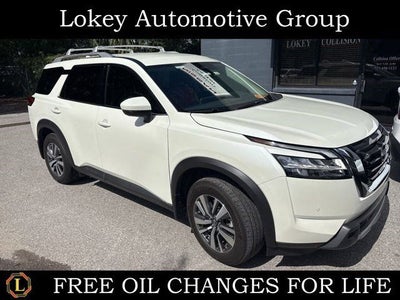 2024 Nissan Pathfinder SL