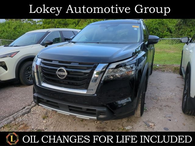 2024 Nissan Pathfinder SL
