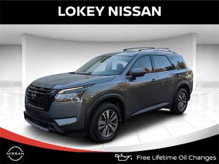2025 Nissan Pathfinder SL