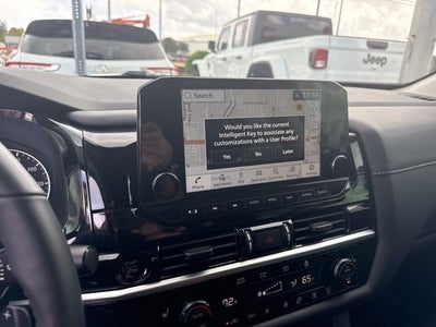 2025 Nissan Pathfinder SL