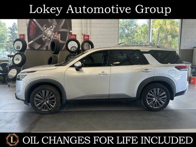 2023 Nissan Pathfinder SL