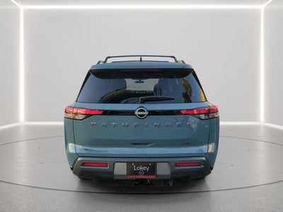 2026 Nissan Pathfinder SL