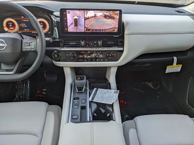 2026 Nissan Pathfinder SL